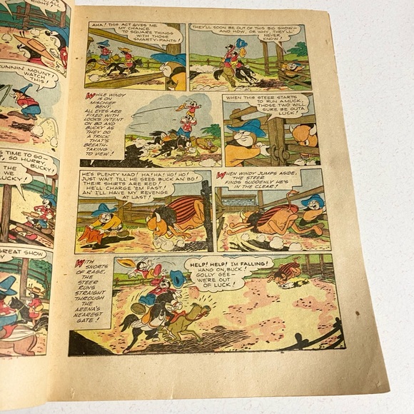 Vintage 1948 Walt Disney Comics and Stories Paperback Dell - Picture 4 of 14
